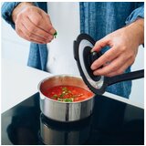 Fiskars kozica s pokrovom 1026576 1,5L Cene