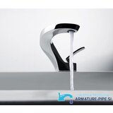  Kuhinjska/kopalniška armatura z zapeljivim dizajnom | Pipa EYN KA17318 | Shoptok.si