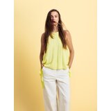 Reserved Top s visokim udjelom viskoze - žuta boja | shoptok.hr