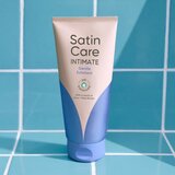 Gillette Satin Care Intimate nežni piling za urejanje bikini linije 177 ml | Shoptok.si