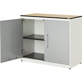 mauser Omara s krilnimi vrati, VxŠ 818 x 1000 mm, plošča s polnim jedrom iz HPL, 1 polica, čista bela / aluminijasto siva / javor | Shoptok.si