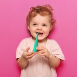 Foreo ISSA™ 4 Baby električna četkica za zube za djecu od rođenja do treće godine Kiwi Green 1 kom | shoptok.hr