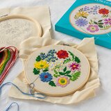 Rex London Komplet za vezenje Wild Flowers – | Shoptok.si