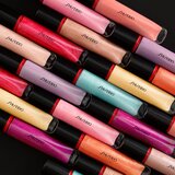 Shiseido Shimmer GelGloss svjetlucavo sjajilo za usne s hidratantnim učinkom nijansa 07 Shin Ku Red 9 ml | shoptok.hr
