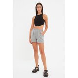 Trendyol Shorts - Grau - High Waist