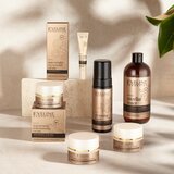 Eveline Cosmetics Organic Gold vlažilna in pomirjevalna čistilna pena za občutljivo kožo 150 ml | Shoptok.si