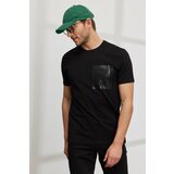 ALTINYILDIZ CLASSICS Men's Black Slim Fit Slim Fit Crew Neck Short Sleeved Cotton Printed T-Shirt. Cene