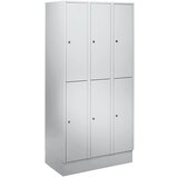 Wolf Garderobna omara s podnožjem, VxŠxG 1800 x 900 x 500 mm, 6 predelkov, svetlo siva | Shoptok.si