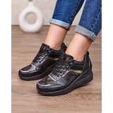 Resti Women's sporty sneakers on platforms Tericas | Shoptok.si