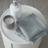 Catherine Lansfield Prašno zelene frotirne bombažne brisače v kompletu 2 ks 30x30 cm Zero Twist – | Shoptok.si