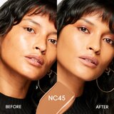 MAC Cosmetics Studio Fix Fluid SPF 15 24HR Matte Foundation + Oil Control matirajući puder SPF 15 nijansa NC45 30 ml | shoptok.hr