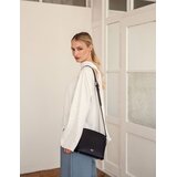 Vuch Crossbody torba Marcia Black, 20 x 24 cm | shoptok.hr