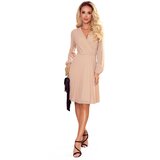 Numoco pleated dress with neckline and long sleeves | ePonuda.com