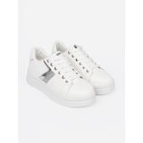 Shelvt White sneaker with metallic silver accent | shoptok.hr