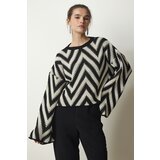 Happiness İstanbul Women's Black Cream Patterned Spanish Sleeve Thick Knitwear Sweater Cene