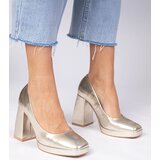 Gemre Gold pumps on a chunky heel with a square toe Irenois | Shoptok.si