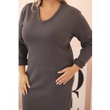 Kesi Włoski Plus Size women's dress with a V-neck and sleeves butter color graphite | ePonuda.com