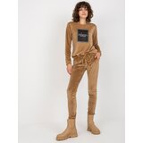Fashion Hunters Women's camel velor set with print Cijene