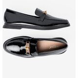 Shelvt Elegant lacquered loafers with gold decoration | shoptok.hr