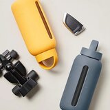 Muuki Tamno siva boca za vodu za put 720 ml Smoke Grey – | shoptok.hr