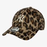 New Era Female cosy animal 9forty® Cene