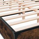 vidaXL Posteljni okvir dimljeni hrast 140x200 cm inž. les in kovina | Shoptok.si