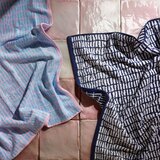JUNA Plavi/ružičasti ručnik od mješavine bambusa od frotira 50x100 cm Nuance – | shoptok.hr