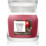 Yankee Candle Red Apple Wreath dišeča sveča Signature 110 g Cene