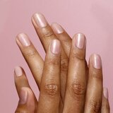 LONDONTOWN Kur Tinted Fortifying Ridge Filler zaglađujući bazni lak za nokte za suhe i lomljive nokte nijansa Petal Pink 12 ml | shoptok.hr