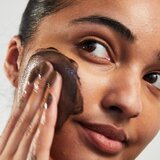 Carbon Theory Charcoal & Tea Tree Oil globoko čistilni gel z aktivnim ogljem 200 ml | Shoptok.si
