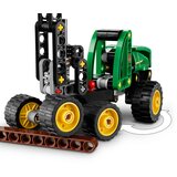 Lego LEGO® Technic - Kombajn s kolesi John Deere 1470H (42218) | Shoptok.si