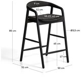 Kave Home Črn barski stol z nasloni za roke iz masivnega hrasta (višina sedeža 65 cm) Derile – | Shoptok.si