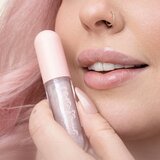 Not So Funny Any Glossy Lips oljast sijaj za ustnice odtenek Angelic 4 ml | Shoptok.si