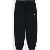 Sinsay Sportske jogger hlače s reflektirajućim printom Active | shoptok.hr