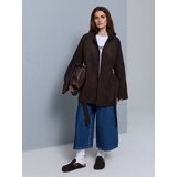 Sinsay Jakna sa stajaćim ovratnikom i remenom, od umjetnog brušenog materijala | shoptok.hr
