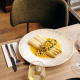 BonBistro Svetlo siv servirni porcelanast krožnik ø 32 cm Nuance – | Shoptok.si