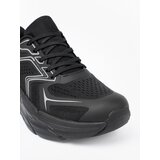 Shelvt Lightweight black sneakers with a thick McArthur sole | shoptok.hr