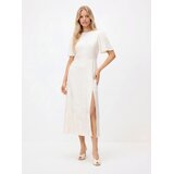 Reserved Haljina od viskoze - krem | shoptok.hr