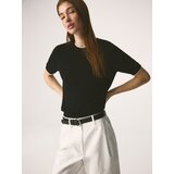 Reserved Vunena majica - crno | shoptok.hr