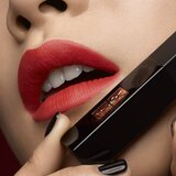 Yves Saint Laurent Rouge Pur Couture The Slim Velvet Radical tanka matirajoča šminka z usnjenim učinkom odtenek 306 | Shoptok.si