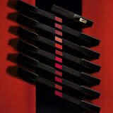 Yves Saint Laurent Rouge Pur Couture The Slim Velvet Radical tanka matirajoča šminka z usnjenim učinkom odtenek 301 | Shoptok.si