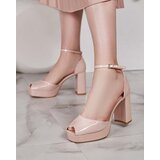 Resti Women's Lefeyoa lacquered post sandals | Shoptok.si