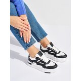 Shelvt White and black platform sneakers | shoptok.hr