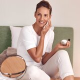 Ahava Time To Revitalize pomlajevalna dnevna krema proti gubam 50 ml | Shoptok.si