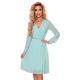 Numoco pleated dress with neckline and long sleeves u