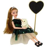  Lutka za igru Emily sa bijelom mačkom i crnom haljinom - crna | Shoptok.si