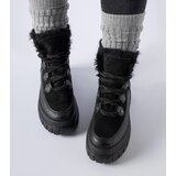 D/CEO Gemre Cervantes black ankle boots with chunky sole Cene