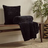 Catherine Lansfield Črna odeja iz mikropliša 130x170 cm Cosy Ribbed – | Shoptok.si