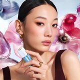 Guerlain KissKiss Bee Glow Plump sijaj za ustnice za večji volumen odtenek 100 Warm Glow 9.5 ml | Shoptok.si