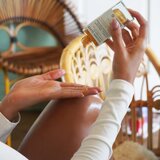 Truly Golden Glaze hidratantno ulje za tijelo s posvjetljujućim učinkom 90 ml | shoptok.hr